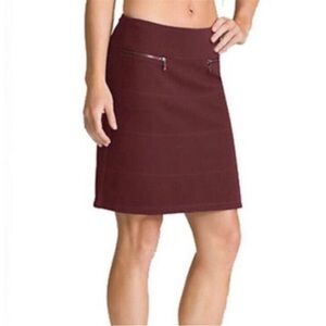 Athleta Strata A-Line Burgundy  Skirt Zip Pockets M